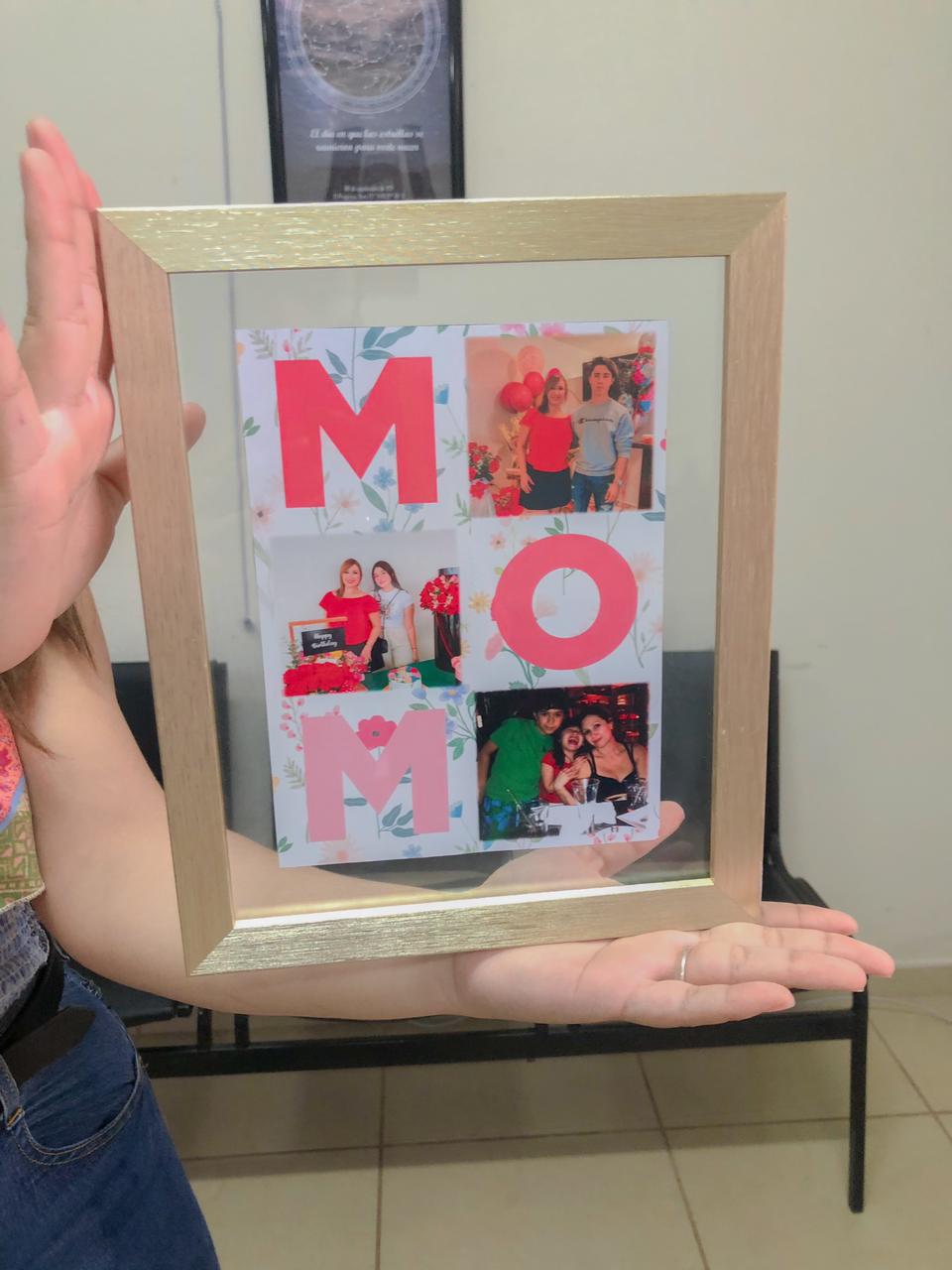Cuadro Doble Vidrio Mom